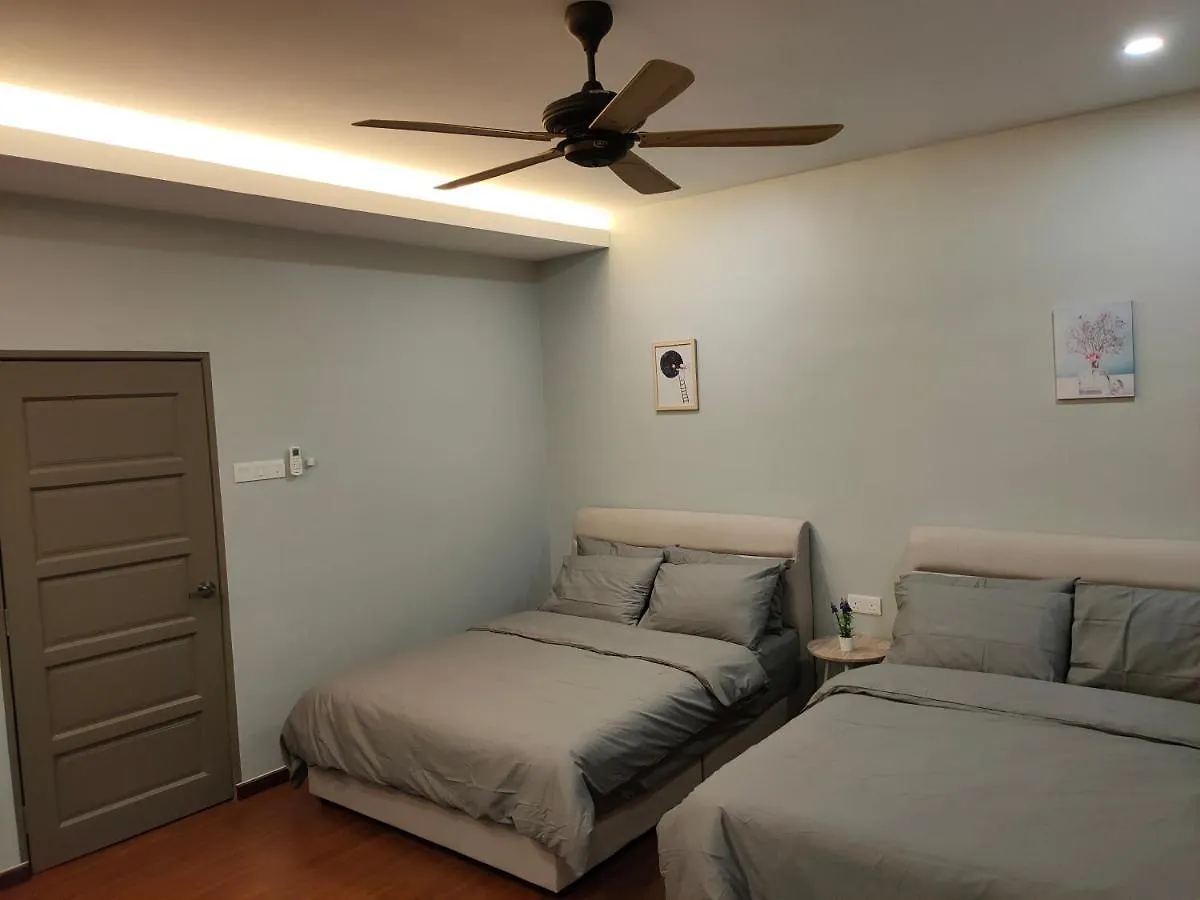 Вилла 58 Kota Laksamana - Near Jonker Street For 10 To 15 Pax Малакка Дом отдыха