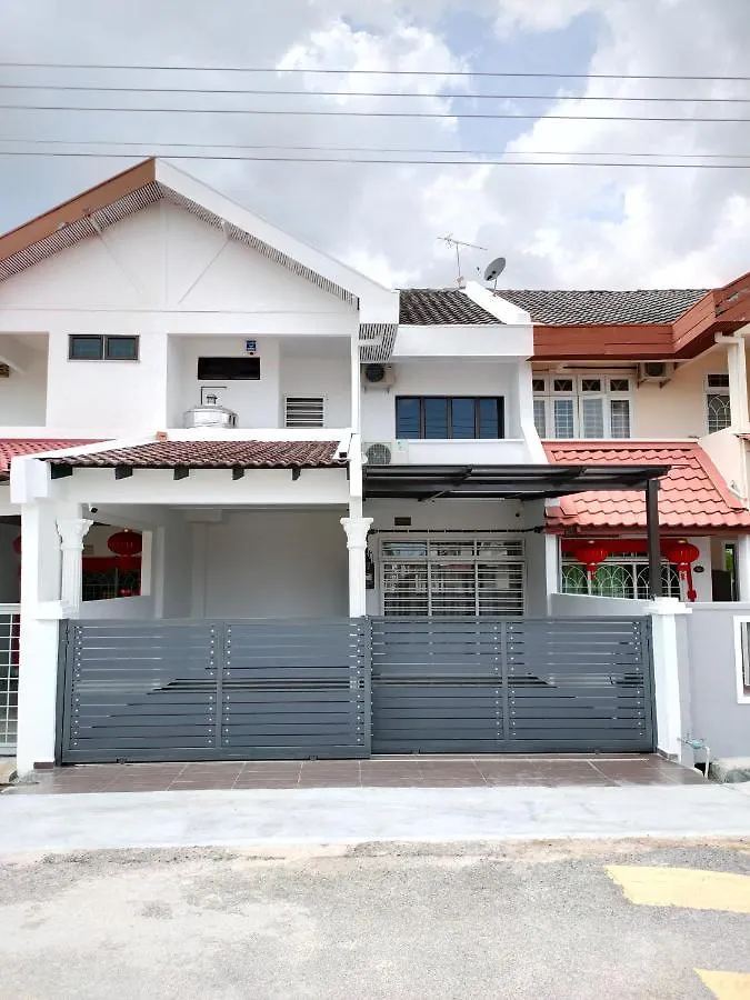 Дом отдыха Вилла 58 Kota Laksamana - Near Jonker Street For 10 To 15 Pax Малакка